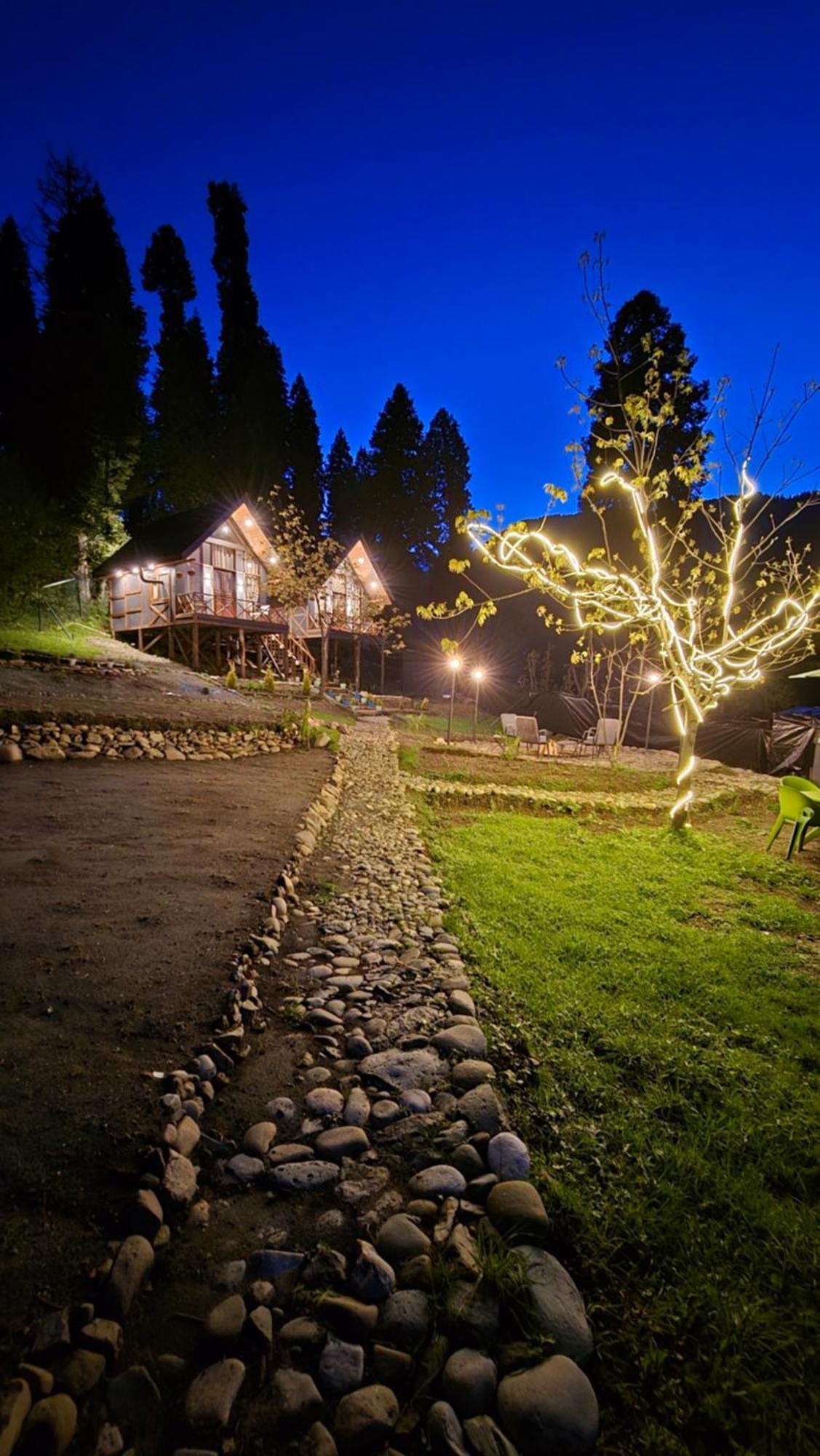 Vila Solomons Gray Tangmarg Exteriér fotografie