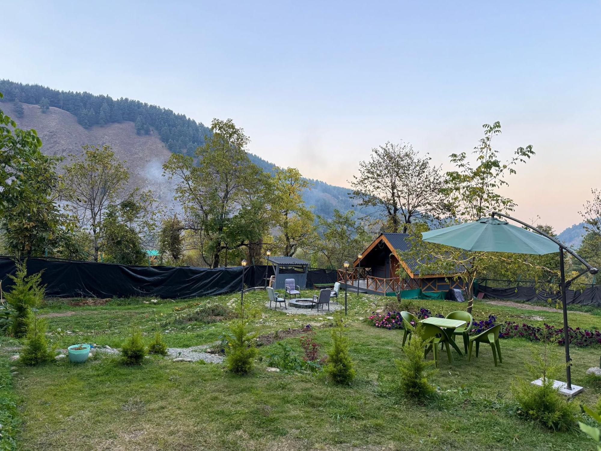 Vila Solomons Gray Tangmarg Exteriér fotografie